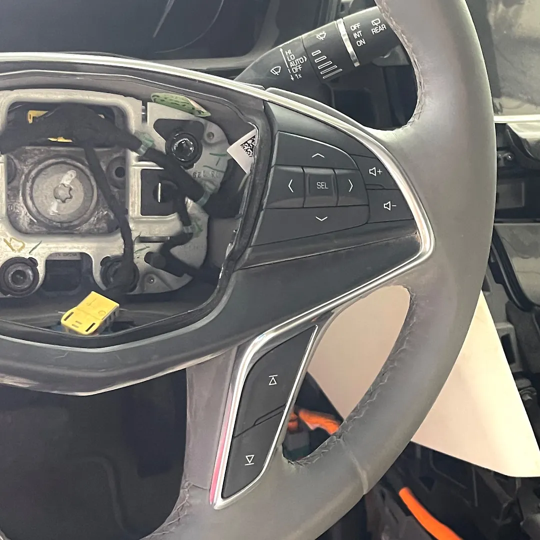 Steering wheel - 2017 Cadillac XT5