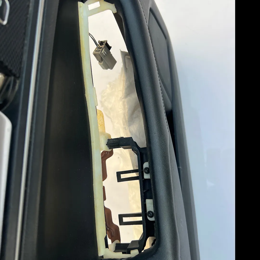 Front door trim panel LH- 2015 Ford Edge
