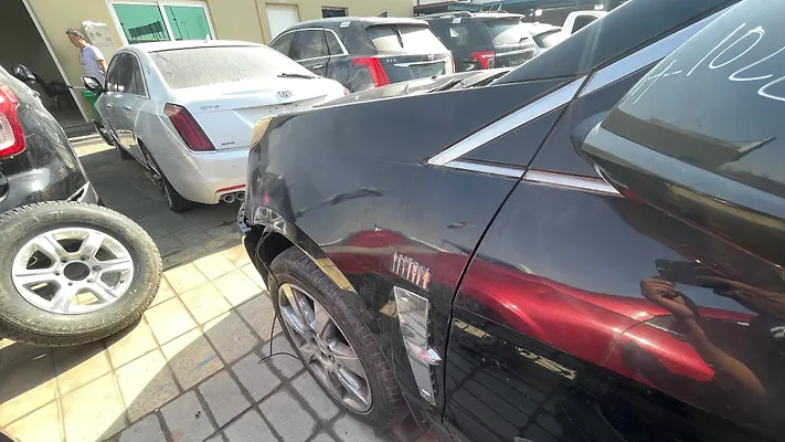 Fender (LHF) - 2010 Cadillac SRX Premium