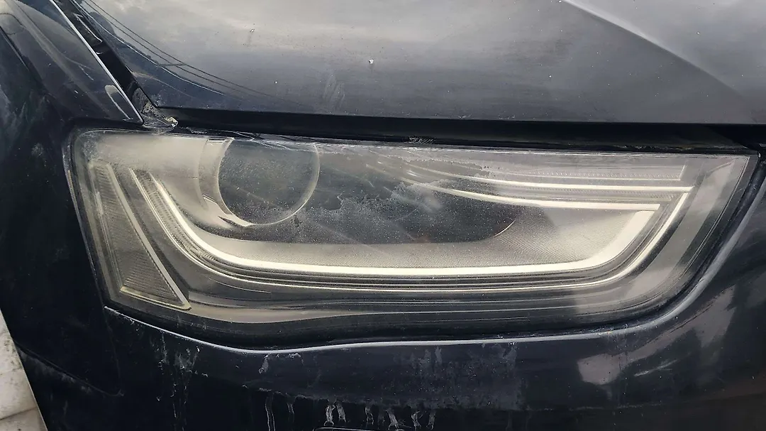 Headlight (RH) - 2015 Audi A4 Quattro
