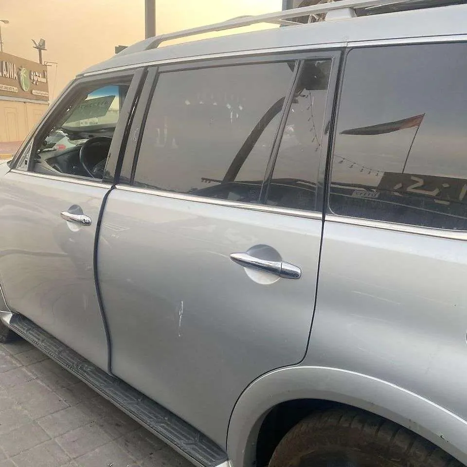 Door (LHB) - 2011 Infiniti QX56