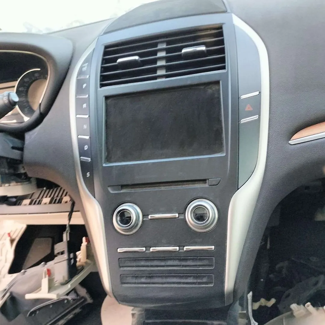 Info/GPS/TV Screen - 2015 Lincoln MKC