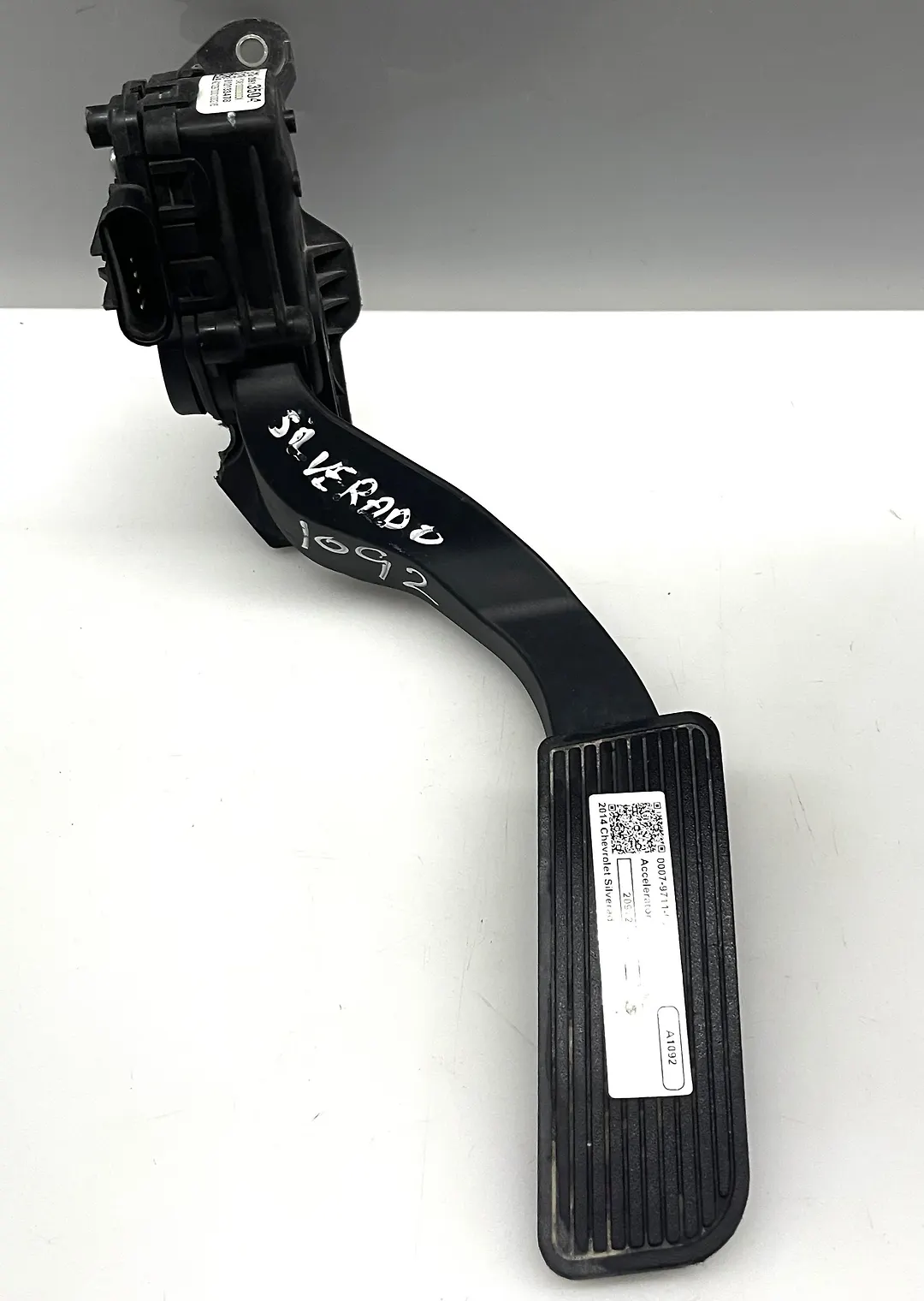 Accelerator pedal - 2014 Chevrolet SILVERADO