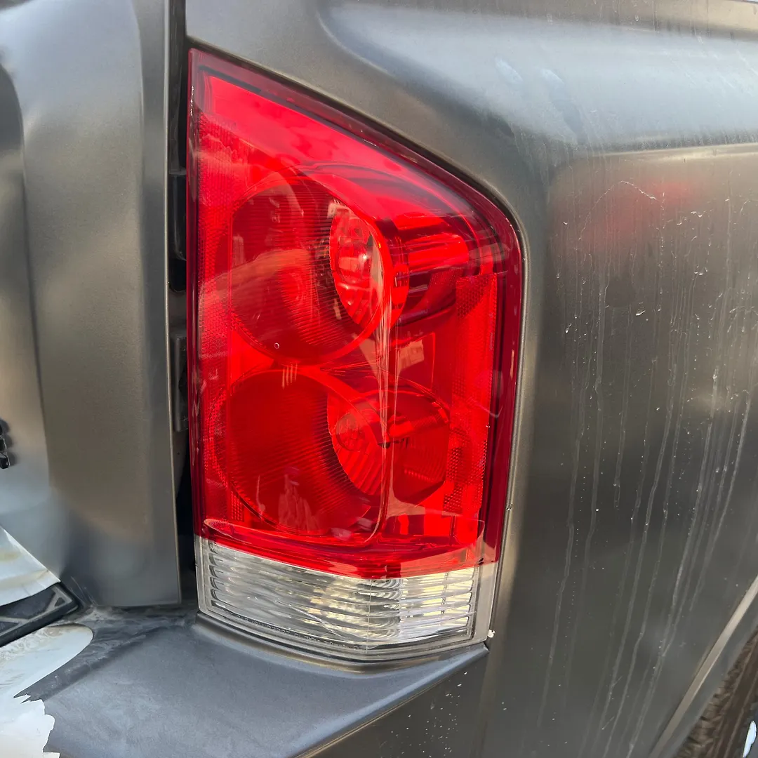 Tail Light (RH) - 2011 Nissan Armada Armada