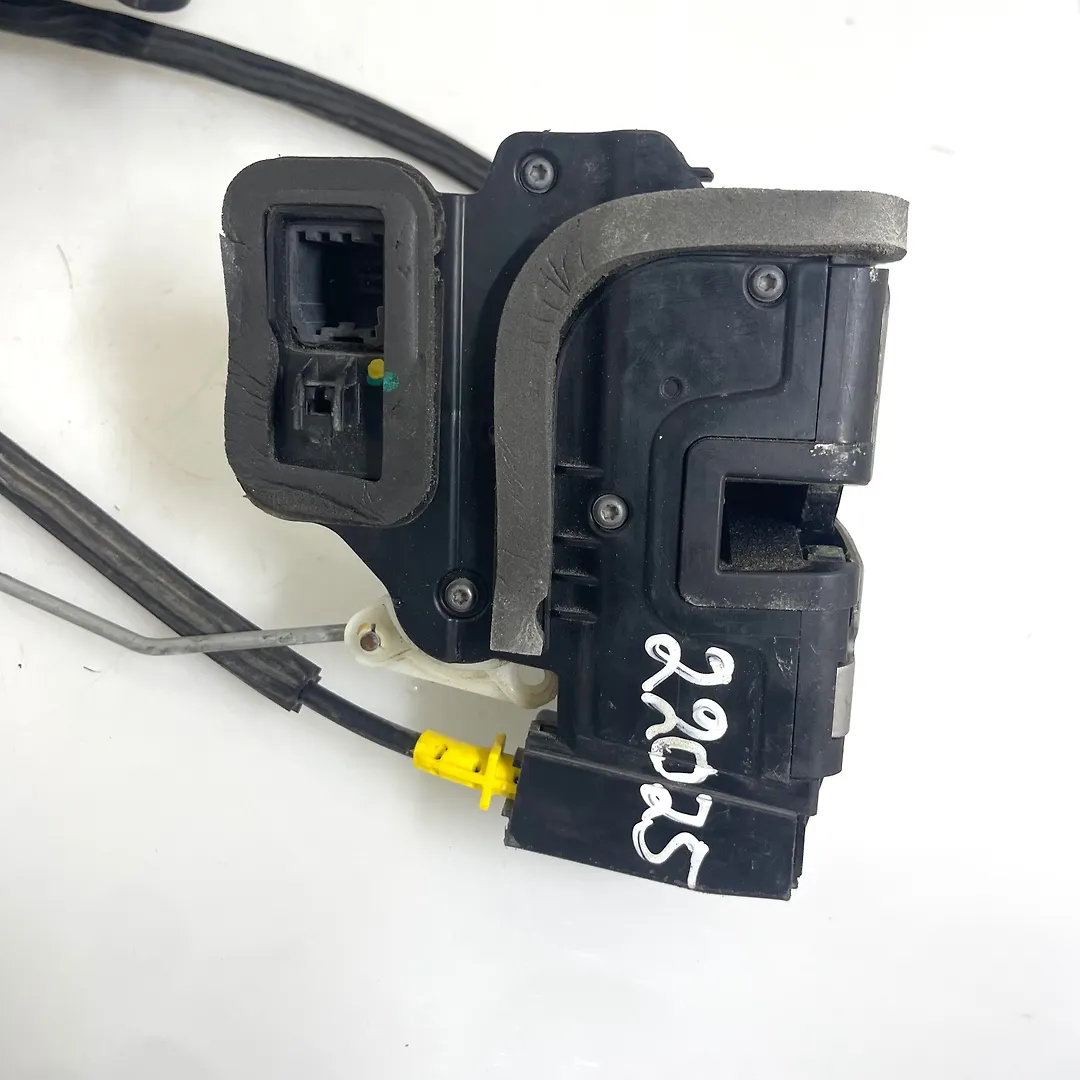 Door Lock(RHF) - 2021 Chevrolet Trailblazer RS AWD
