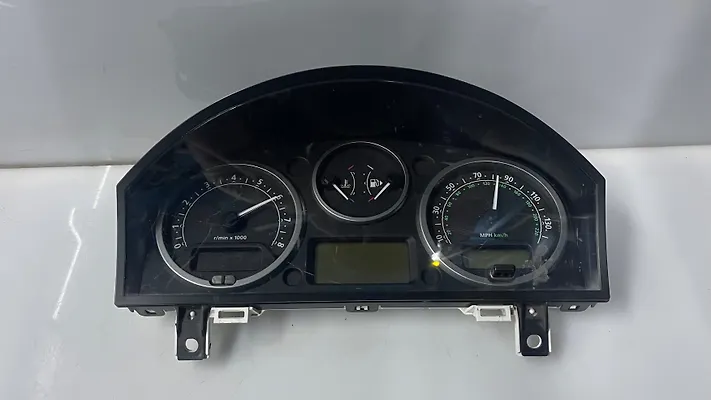 Speedometer - 2006 Land Rover LR3