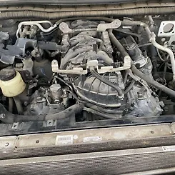 Engine  - 2017 Nissan Armada 5.6i