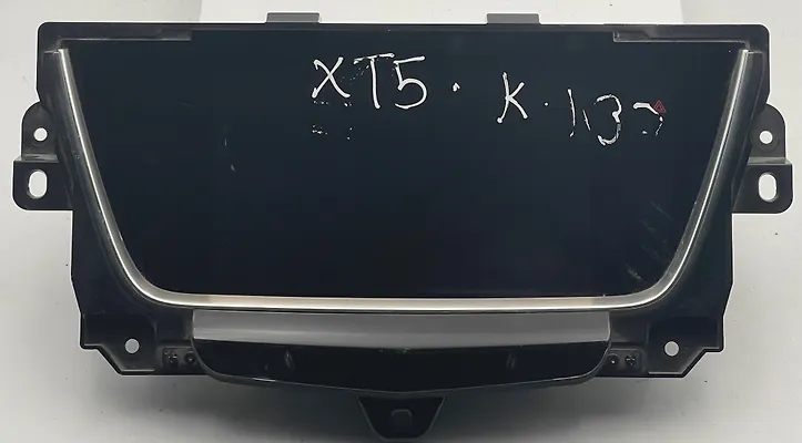 Info-gps-tv screen - 2017 Cadillac XT5 Luxury