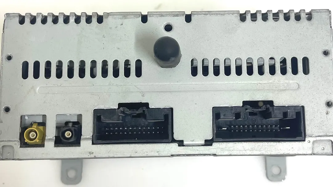Radio FM CD Player Receiver - 2022 Ford Mustang I4 Coupe