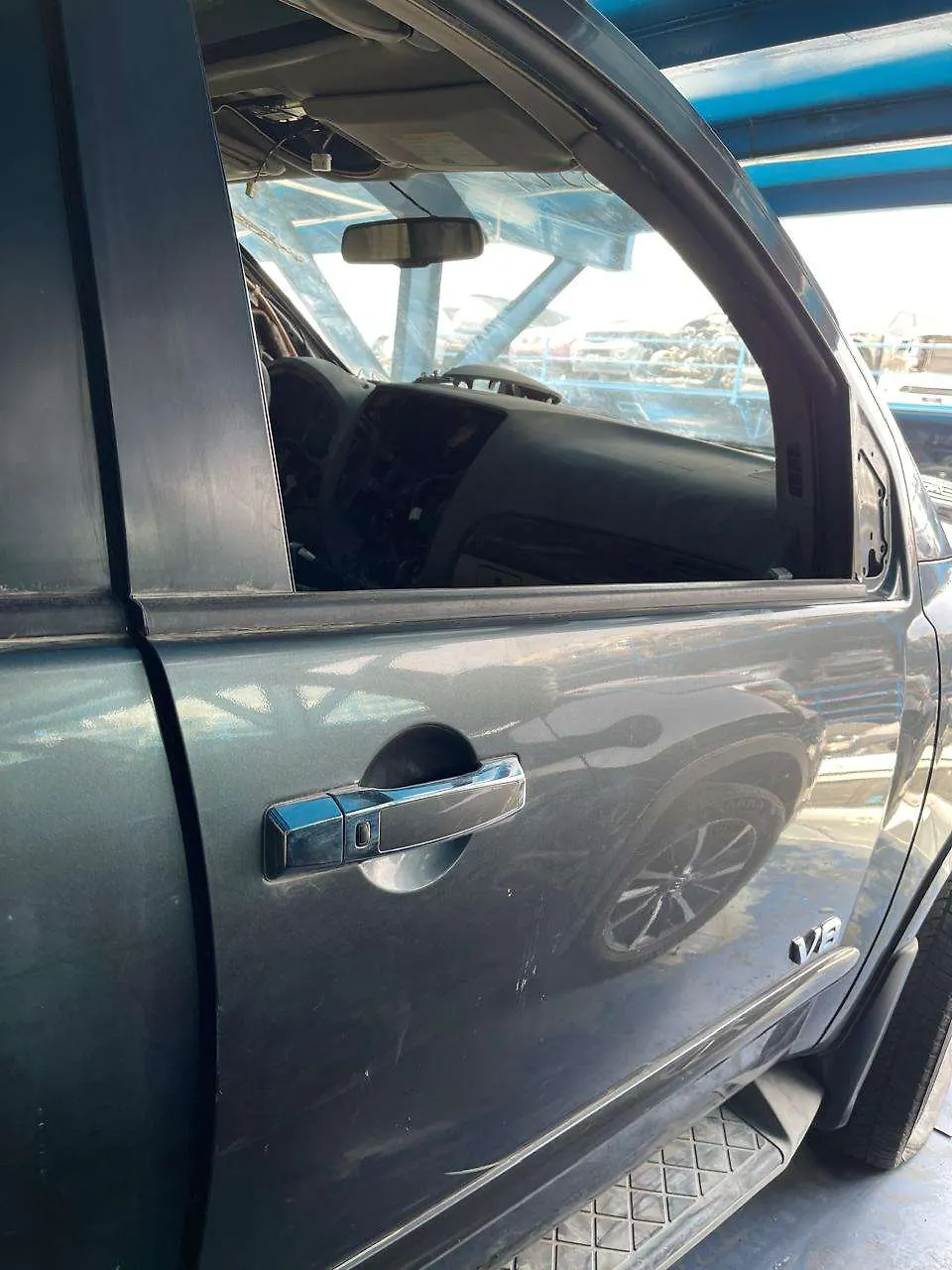 Running board - 2010 Nissan Armada