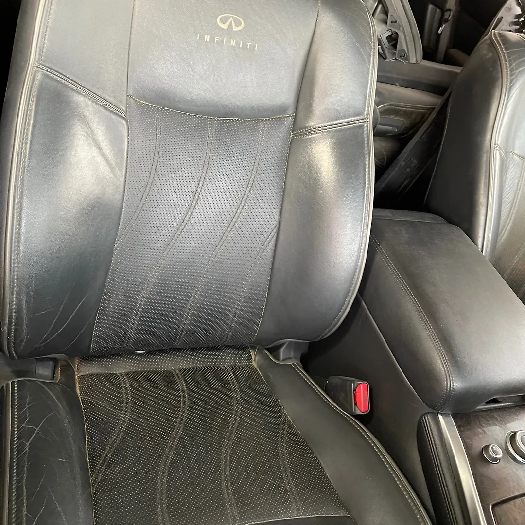 Front Seat (LHS) - 2013 Infiniti JX35