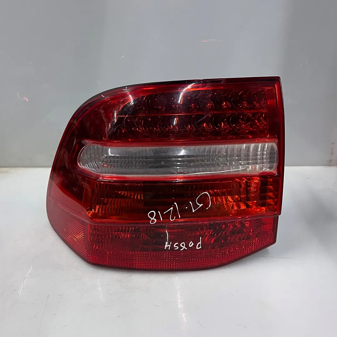 Tail Light (RH) - 2008 Porsche Cayenne