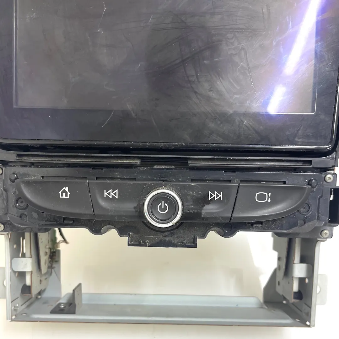 Info-gps-tv screen - 2018 Chevrolet Traverse LT Leather
