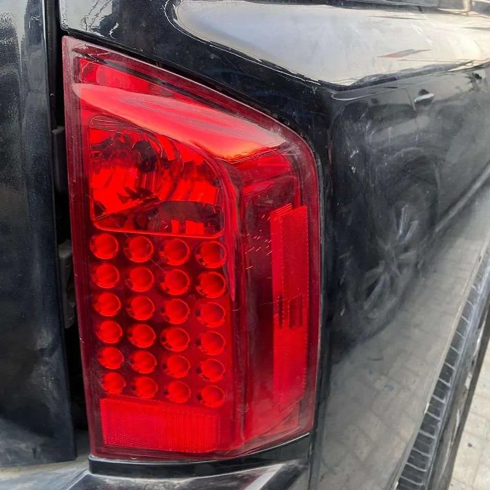 Tail Light (RH) - 2010 Infiniti QX56 5.6i