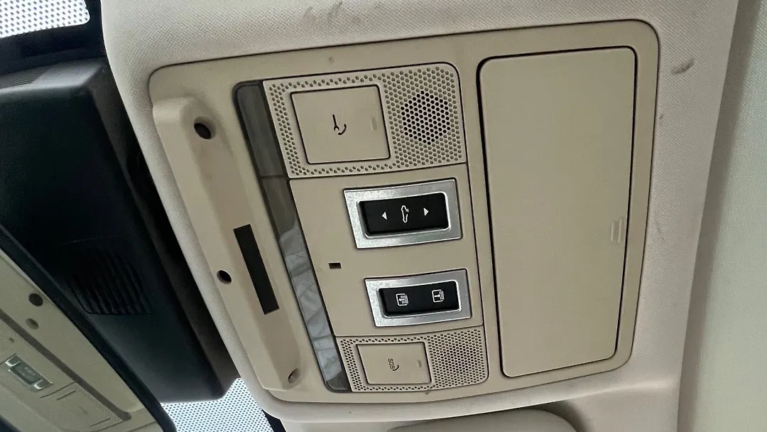 Overhead Console - 2018 Jaguar XE PREMIUM