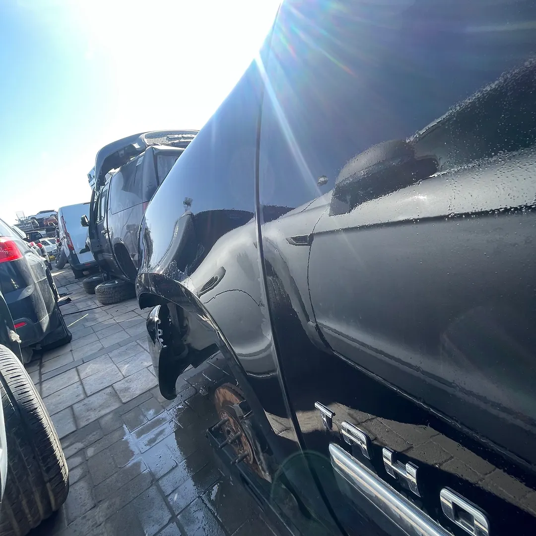 Fender (LHF) - 2010 Chevrolet Tahoe LTZ 1/2 ton