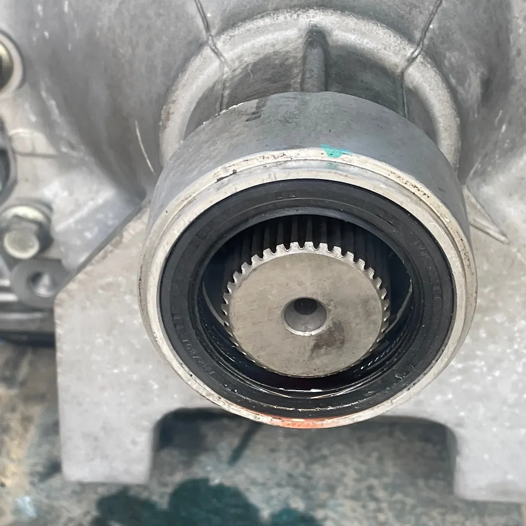 Gear box - 2011 Infiniti QX56 5.6i