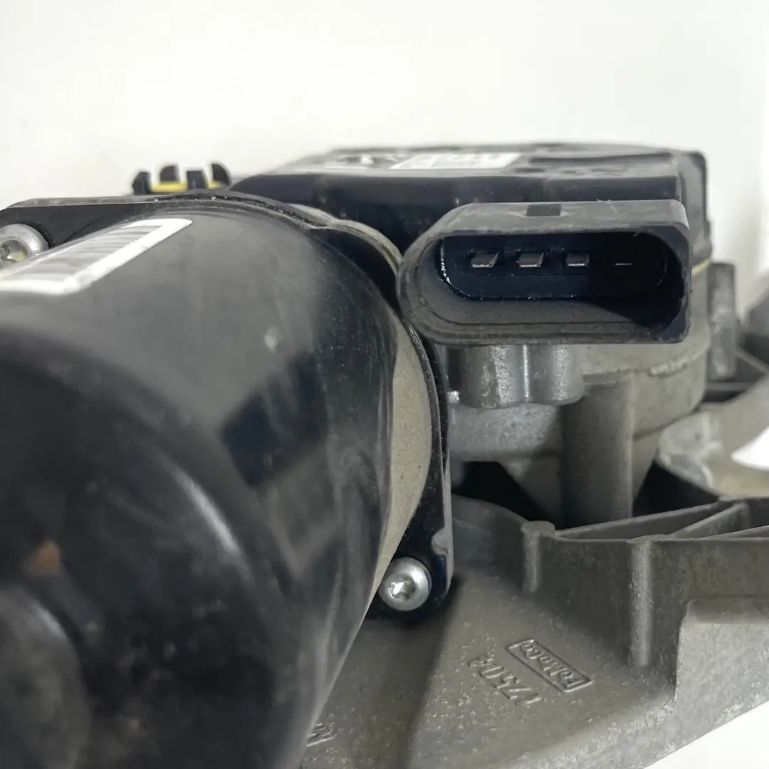Windshield wiper motor - 2017 Ford Edge SEL