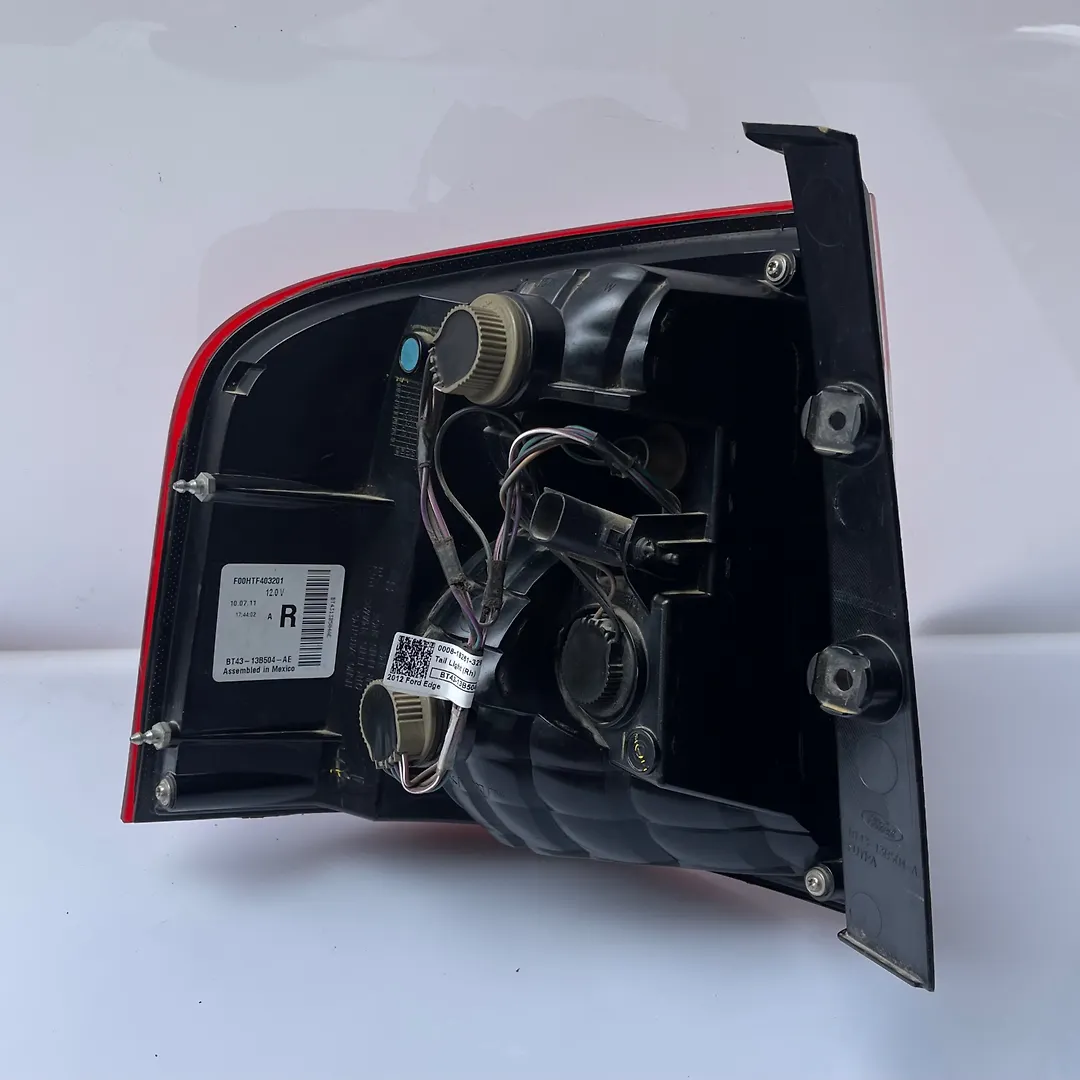 Tail Light (RH) - 2012 Ford Edge
