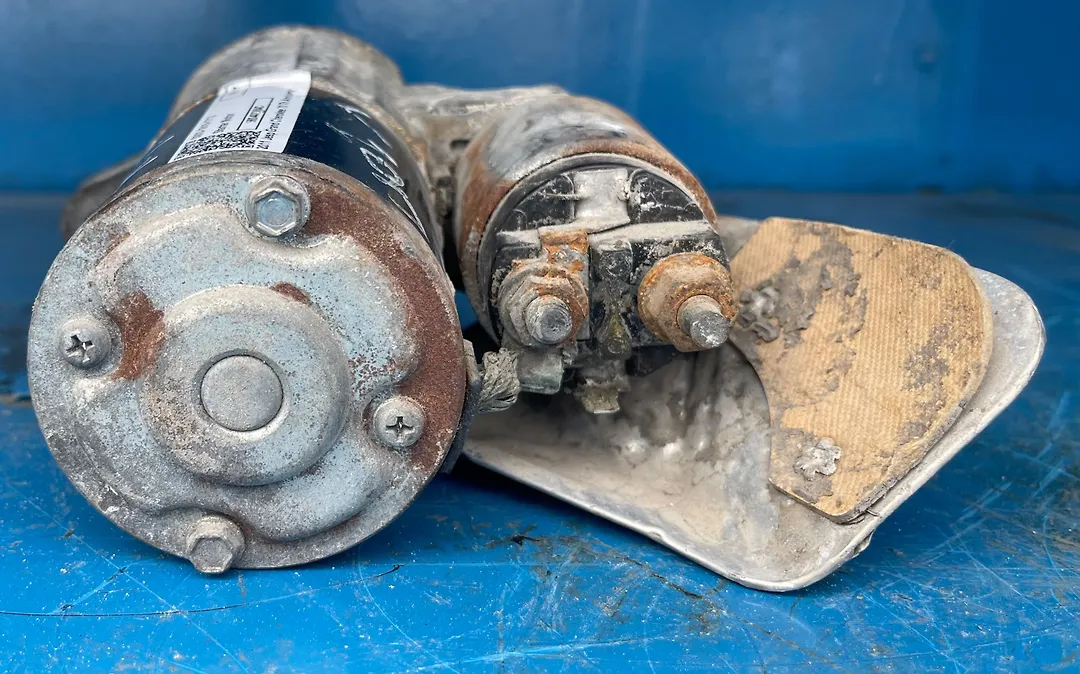 Starter motor - 2011 Jeep Grand Cherokee 70TH ANNIVERSARY