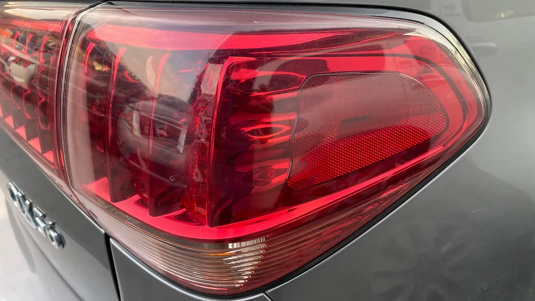 Tail Light (LH) - 2011 Infiniti QX56 5.6i