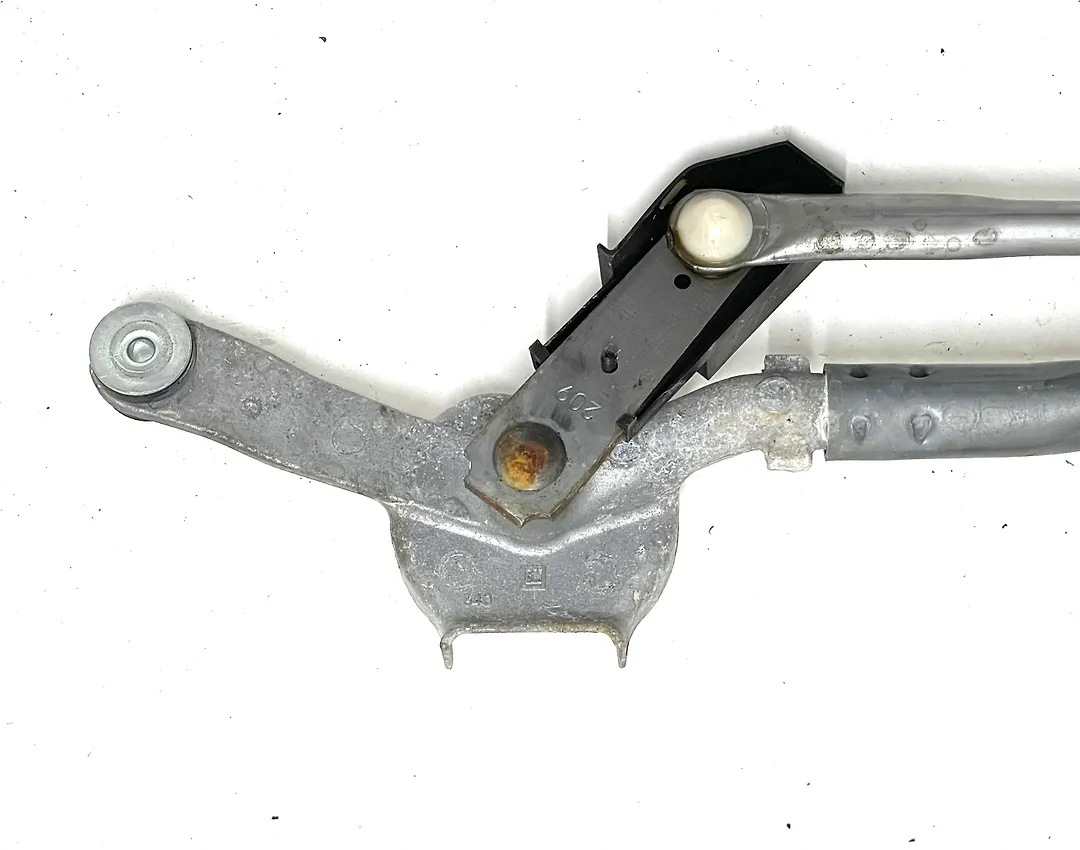 Windshield wiper motor - 2018 Cadillac XT5 Premium Luxury