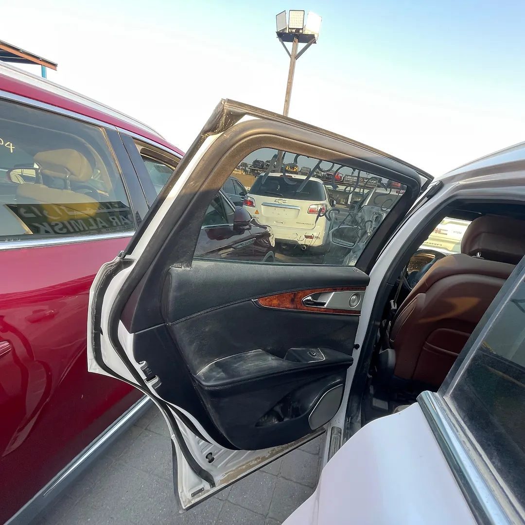 Door (LHB) - 2019 Lincoln Nautilus Reserve