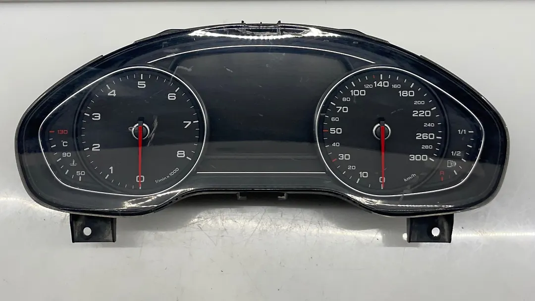 Speedometer - 2014 Audi A8 L