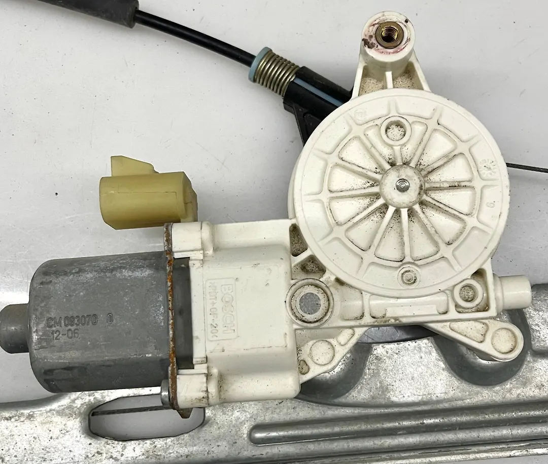 power window motor (LHF) - 2010 Chevrolet SILVERADO