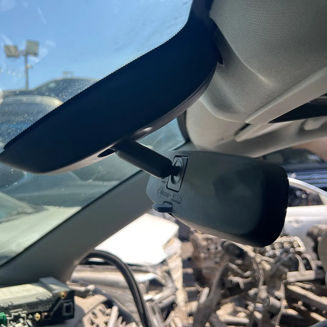 Rear view mirror - 2018 Chevrolet Equinox