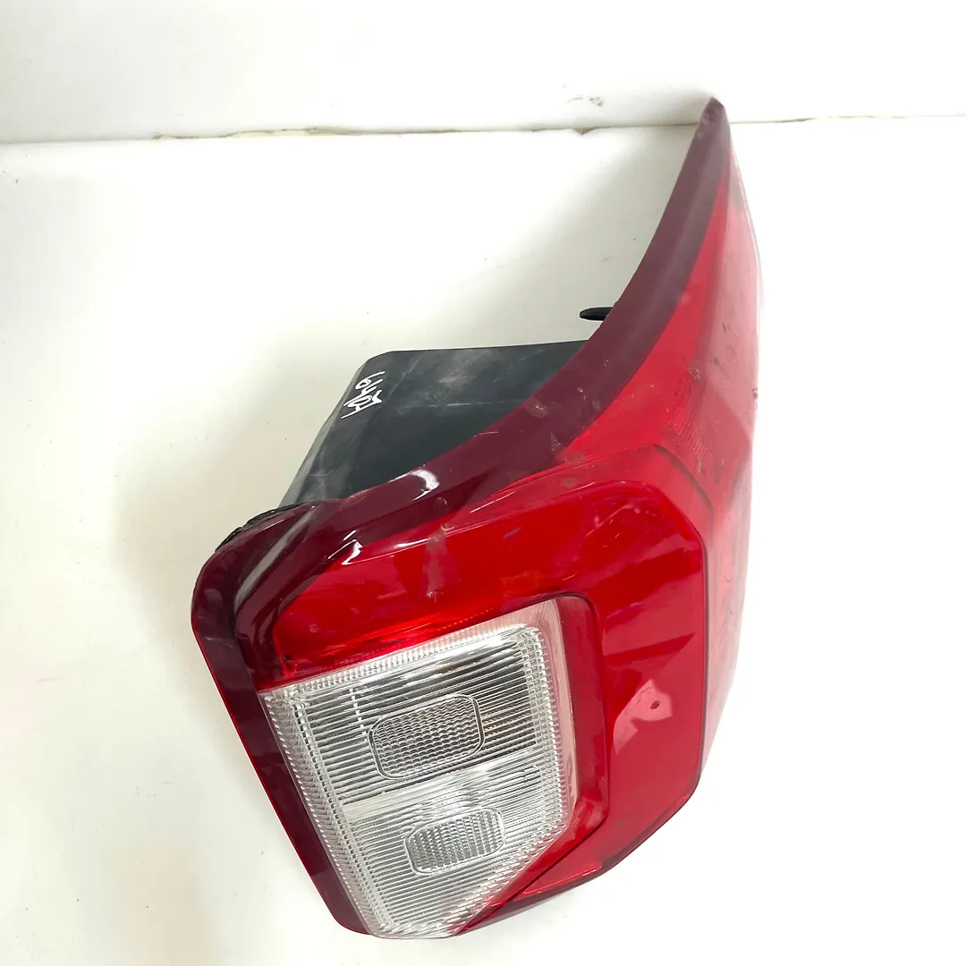 Tail Light (RH) - 2021 Ford Explorer XLT