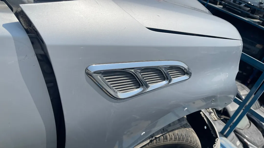 Fender (RHF) - 2014 Infiniti QX56