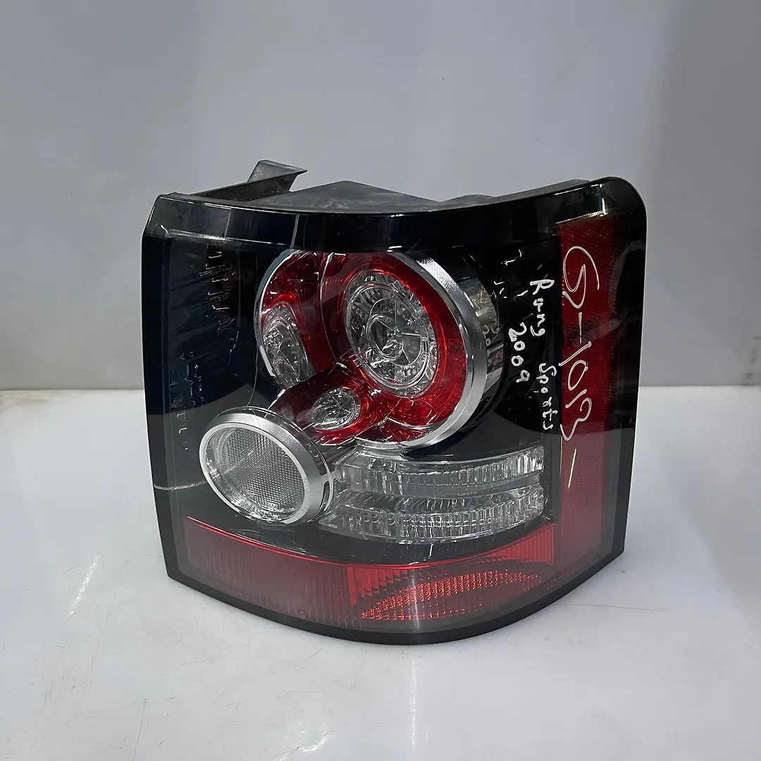 Tail Light (RH) - 2013 Land Rover RANGE ROVER