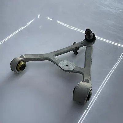 Lower Arm(RHF) - 2007 Audi Q7 
