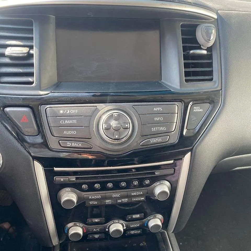 Info-gps-tv screen - 2017 Nissan Pathfinder