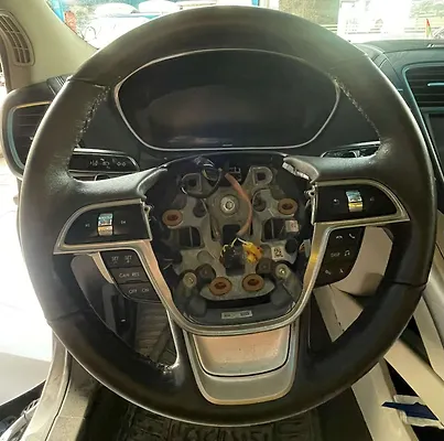 Steering wheel - 2019 Lincoln Nautilus Premier