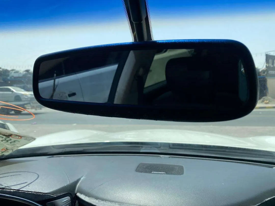 Windshield glass - 2011 Infiniti FX50