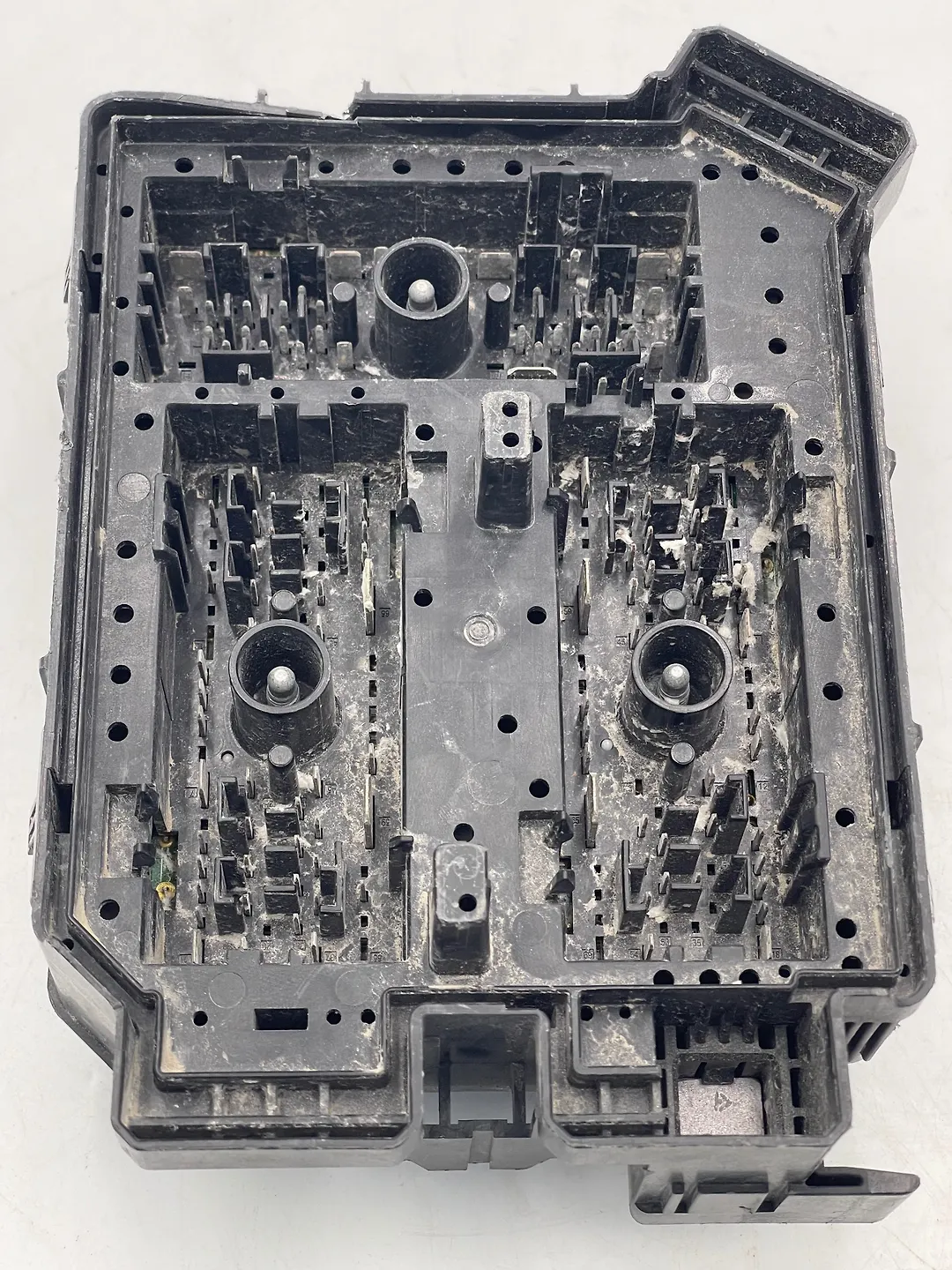Fuse box - 2021 Chevrolet Trailblazer RS AWD