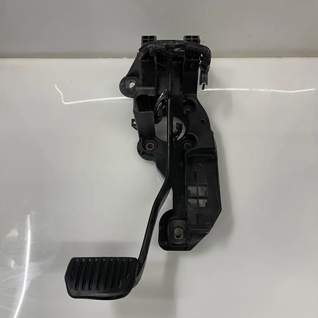 Pedal brake/clutch - 2016 Ford Edge SE