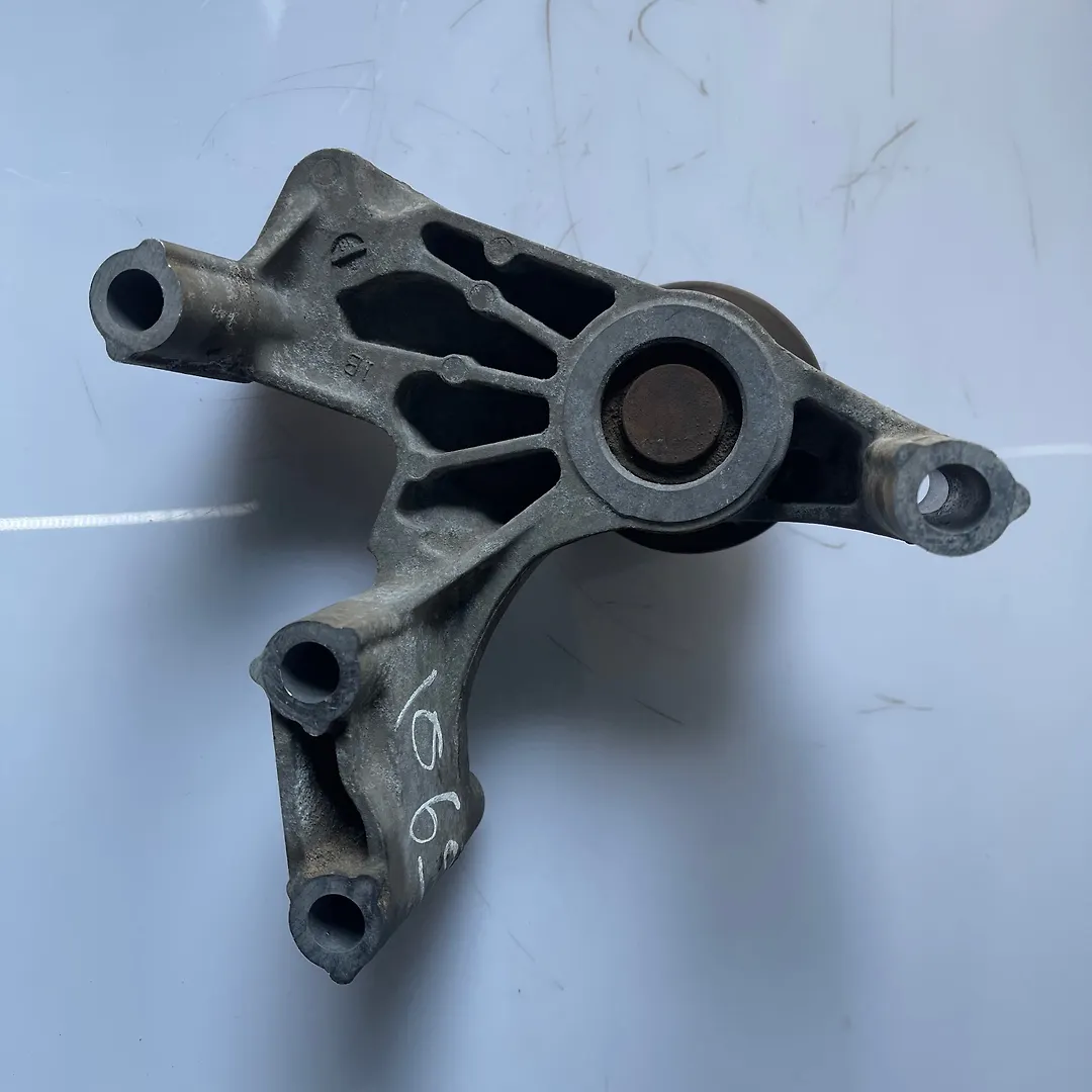 Clutch bracket - 2011 Infiniti QX56