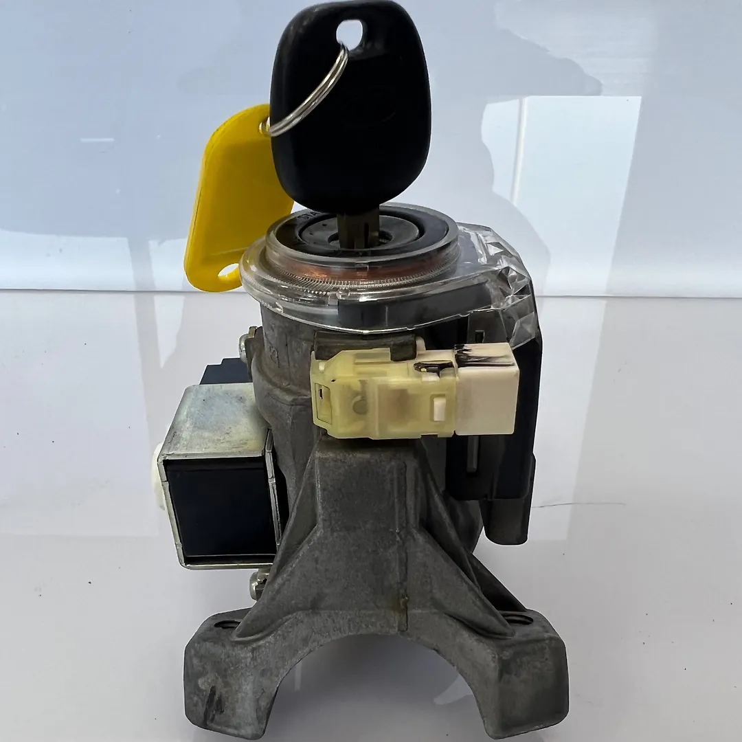 Keys/latches/locks - 2010 Toyota Tundra