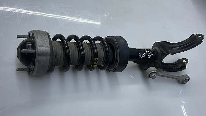Shock Absorber (RHF) - 2011 Volkswagen Touareg