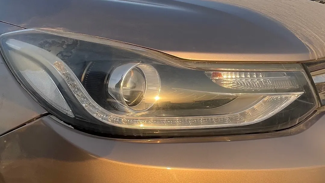 Headlight (RH) - 2018 Chevrolet Trax