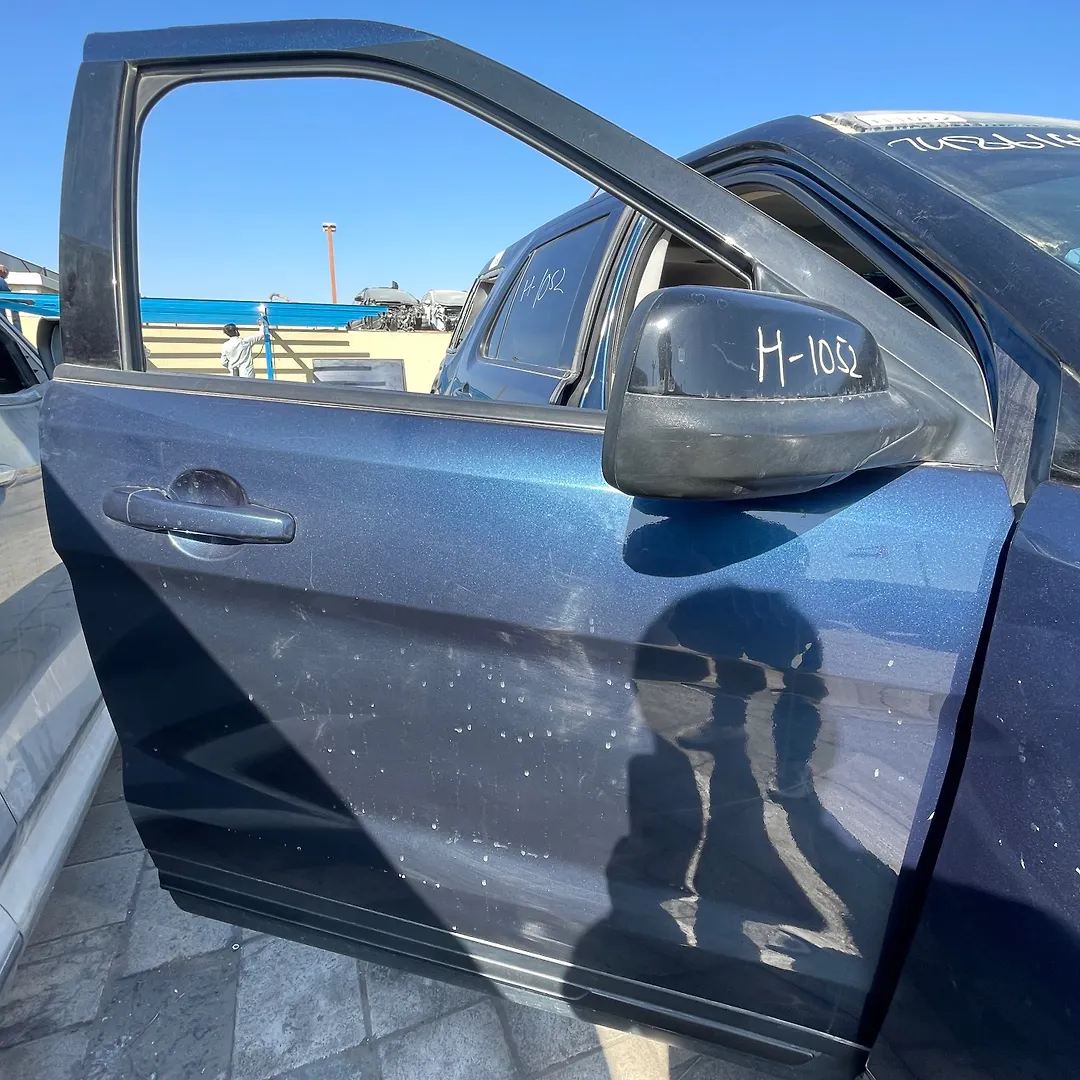 Door (RHF) - 2017 Ford Explorer Base