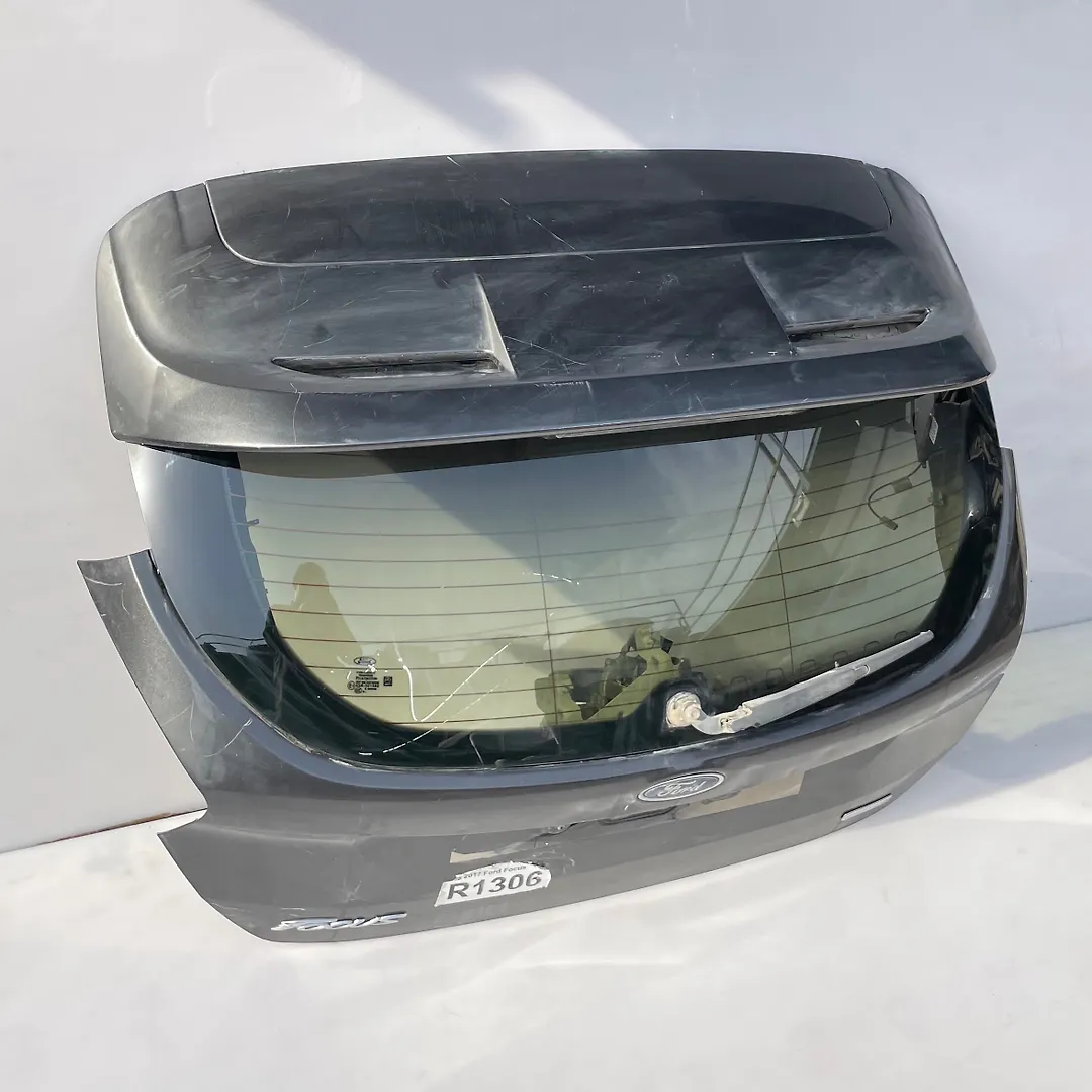 Trunk/hatch/tailgate - 2017 Ford Focus
