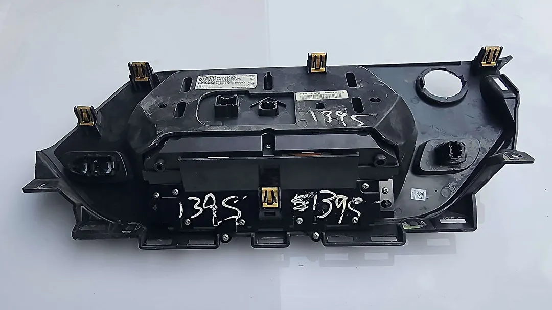 Info/GPS/TV Screen - 2019 Chevrolet Blazer Premier