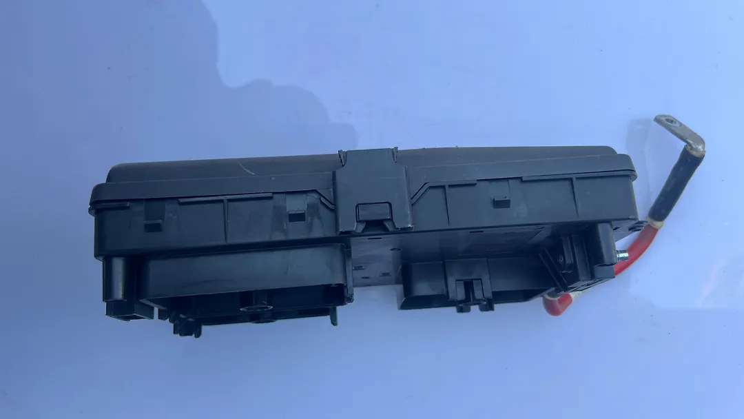 Fuse box - 2015 Chevrolet Impala