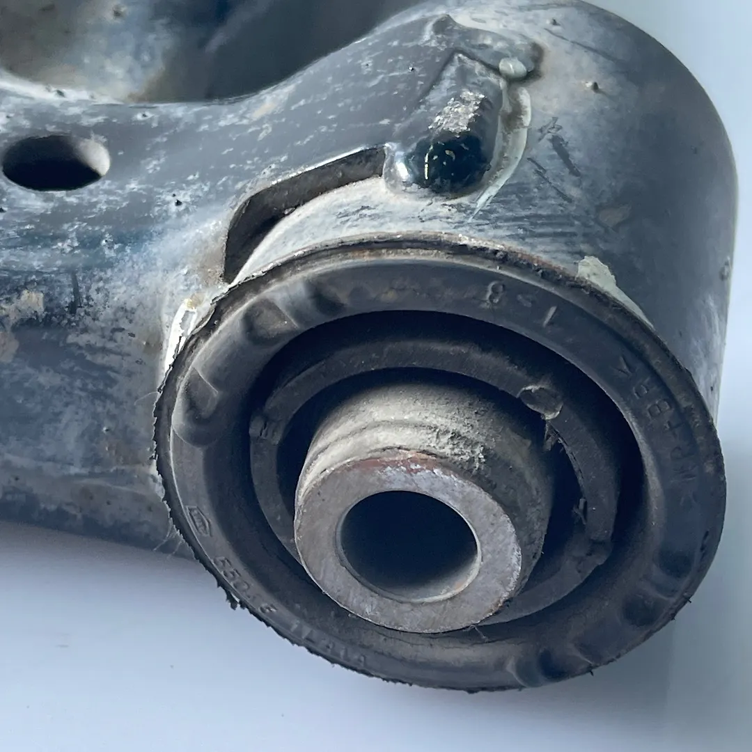 Lower arm (RH) - 2013 Nissan Pathfinder