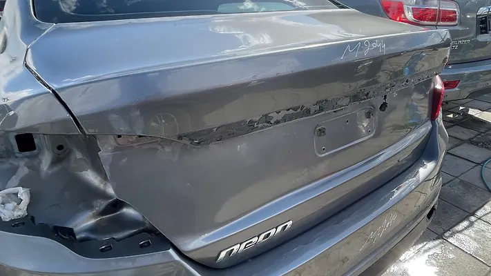 Trunk/hatch/tailgate - 2017 Dodge Neon