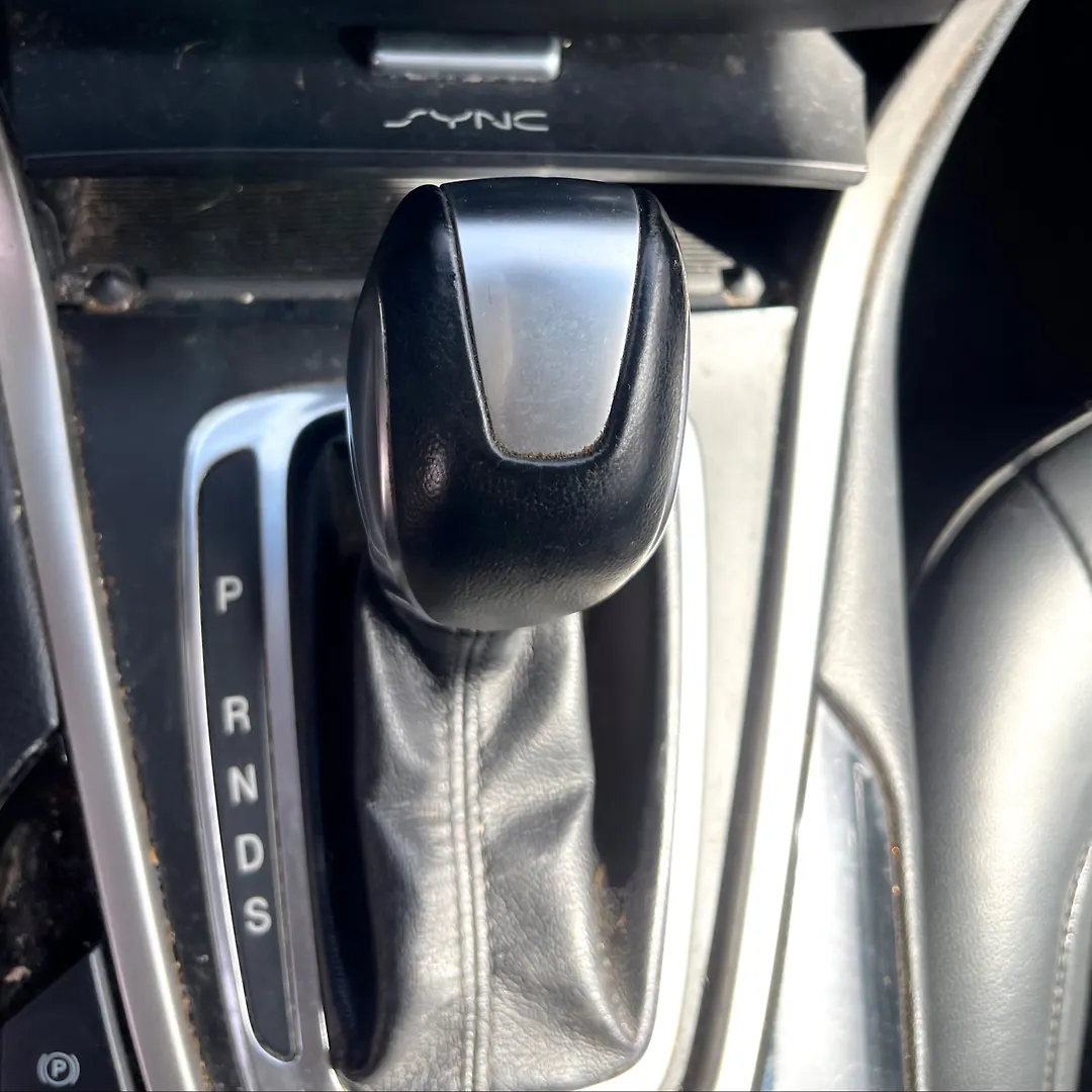 Gear Shift Knob(Automatic) - 2015 Ford Edge SEL